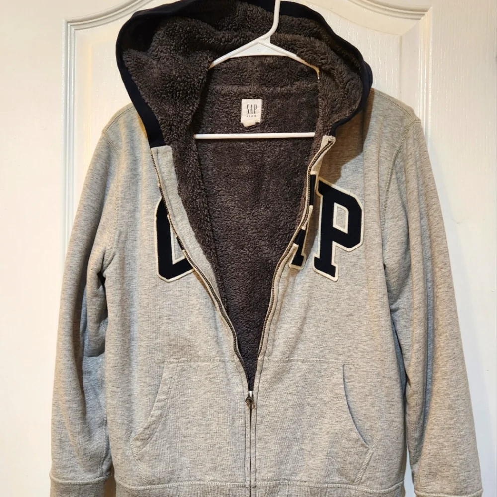 Gap Cozy Sweatshirt jacket - Picture 2 of 5